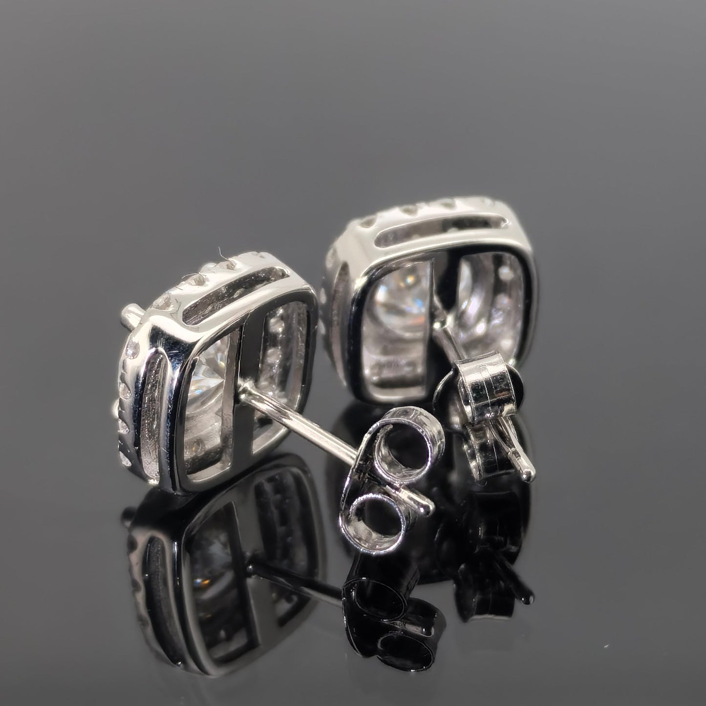 Square 0.5 Carat Moissanite VVS Yellow Gold Mens Earring Stud