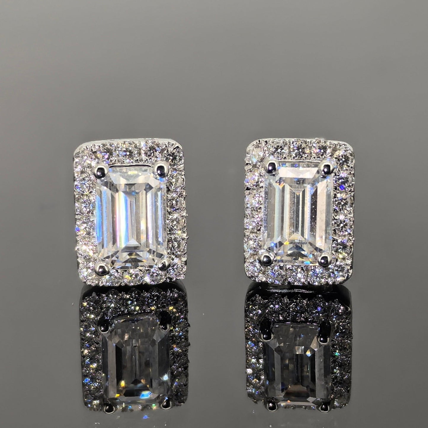 Baguette Halo 0.5 Carat Moissanite VVS Mens Earring